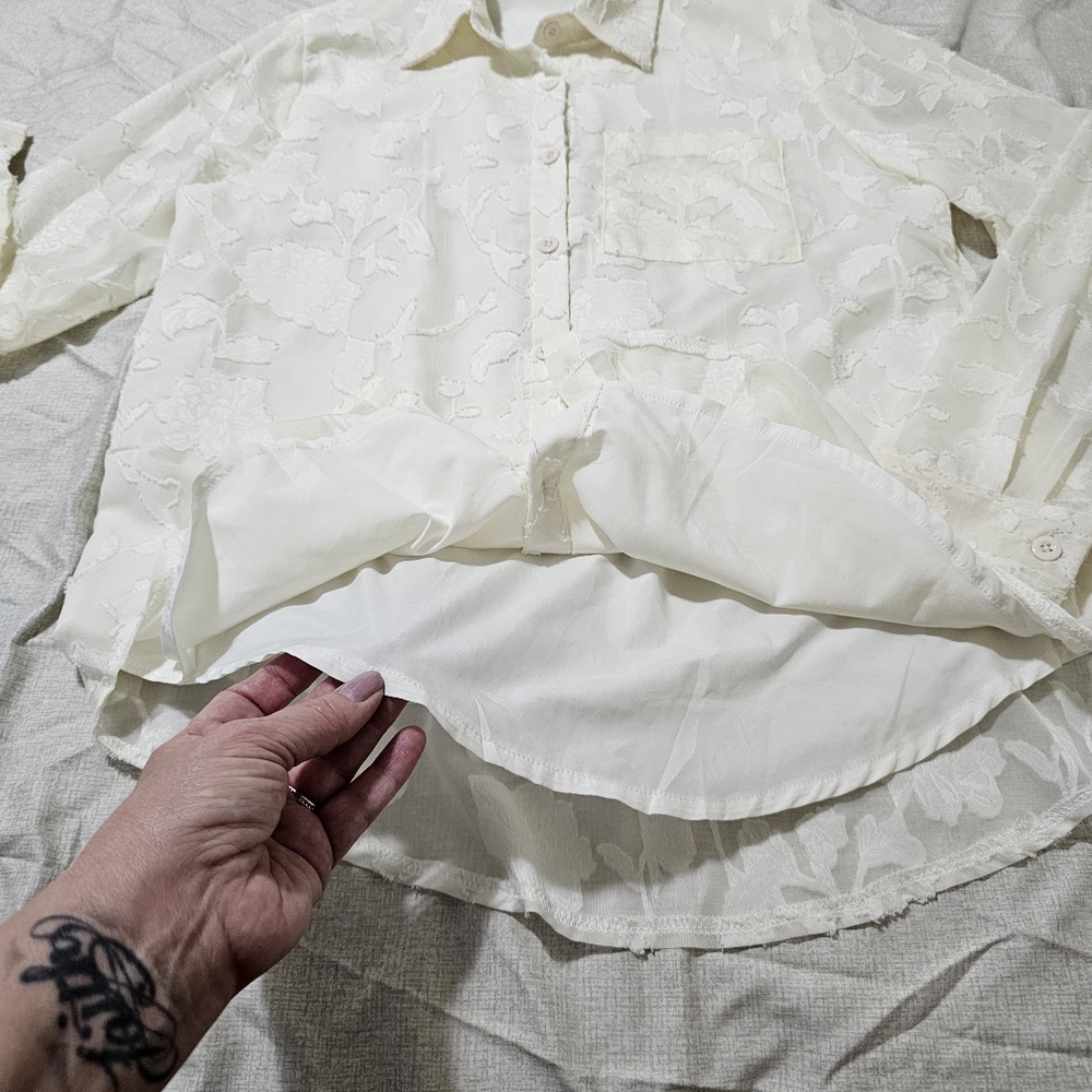 Pretty Garden Romantic Sheer Chiffon Textured Blouse Button Down Cream Small - Picture 13 of 16